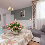 Marina House *