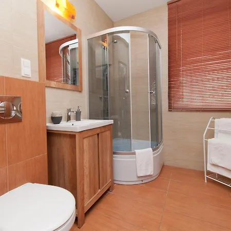 Апартаменти Marina House *